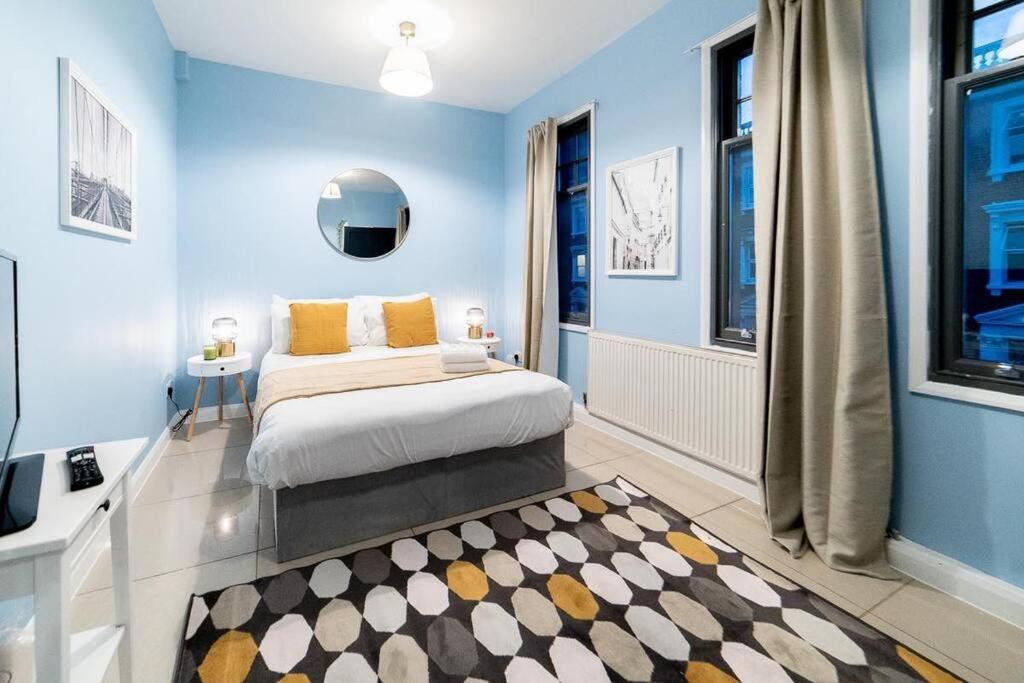 2 Bedroom Apartment ロンドン エクステリア 写真